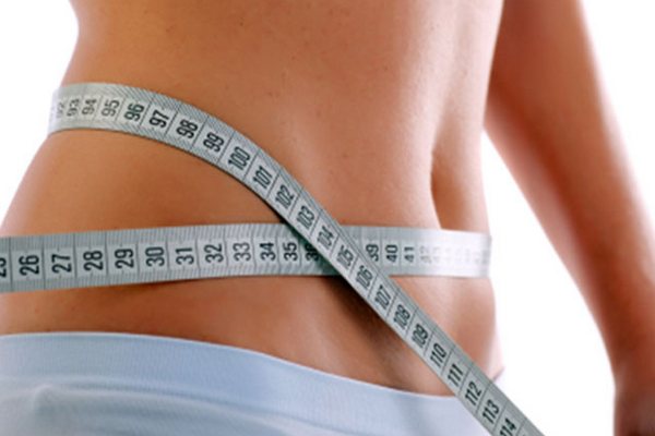 ดีท็อกซ์ที่ปลอดภัยสําหรับการลดน้ําหนักหลังอายุ 40 ปี: วิธีขจัดสารพิษและลดน้ําหนัก?
